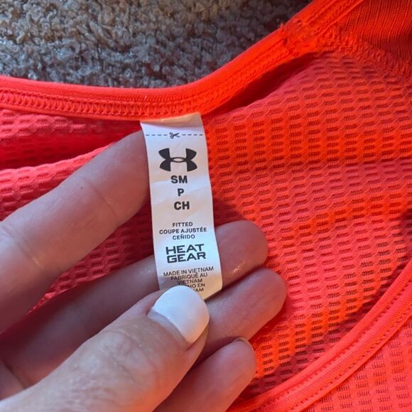 Under Armour Heat Gear Vibrant Coral Performance Tee - Picture 3 of 10